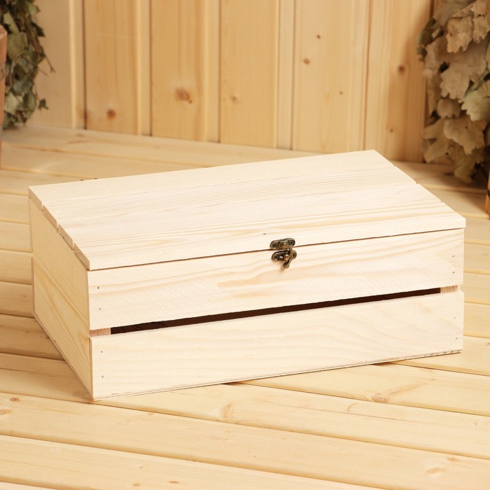 

Ящик деревянный 35×23×14 см подарочный с реечной крышкой, с замком