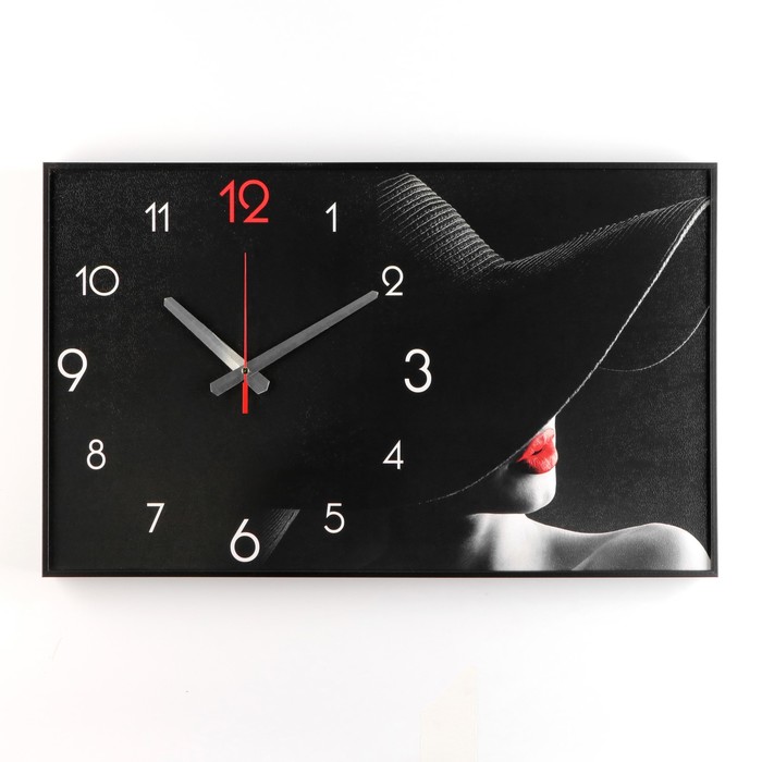 Часы-картина настенные, интерьерные Девушка, плавный ход, 35 х 57 х 4 см