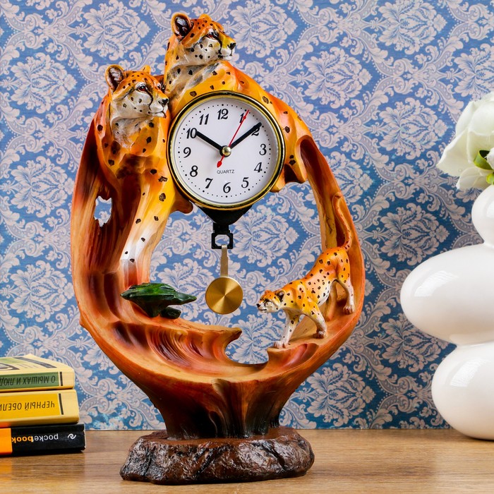 Часы настольные "Гепарды на столе"