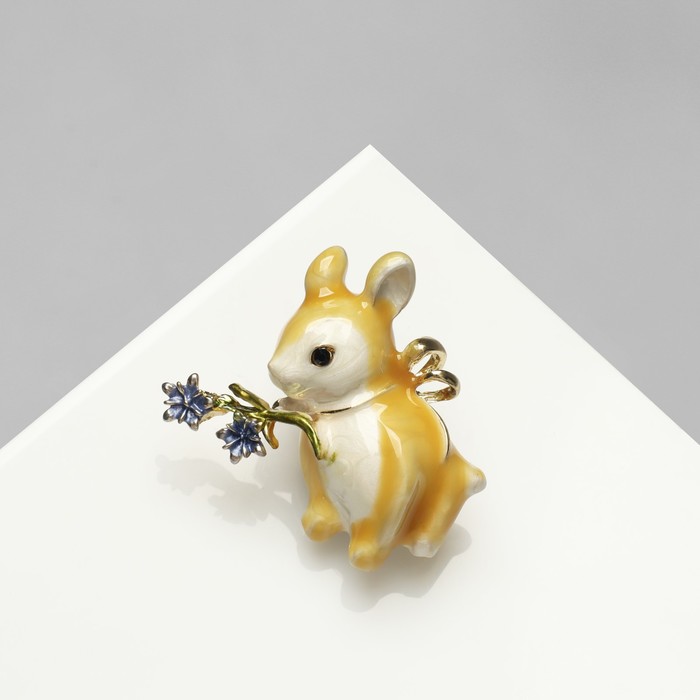 Брошь «Кролик» с цветочками, цветная в золоте