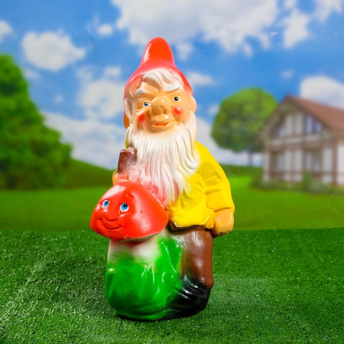 Садовая фигура "Гном с грибом" фиолетовый кафтан