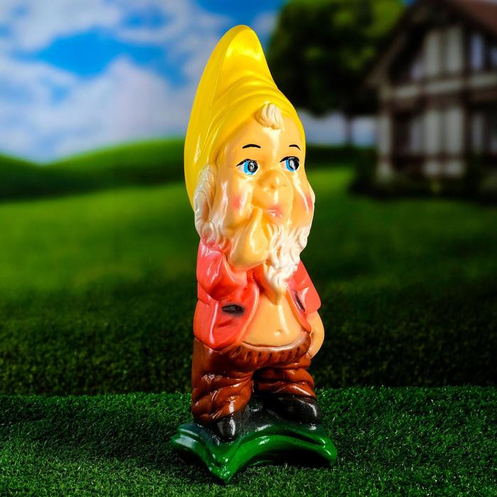 Садовая фигура "Гном в расстёгнутой рубашке"