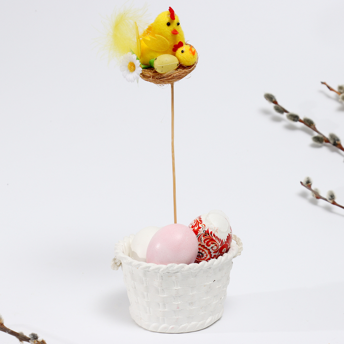 Пасхальный декор на палочке «Курочка в гнезде» 8 × 8 × 30 см