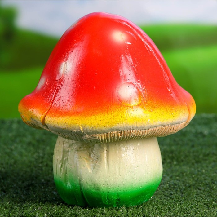 Садовая фигура "Гриб мухомор" красно-жёлтая шляпка, бело-зелёная ножка