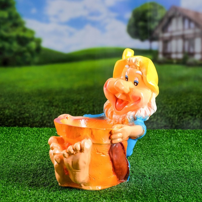 Садовая фигура "Гном с горшком"