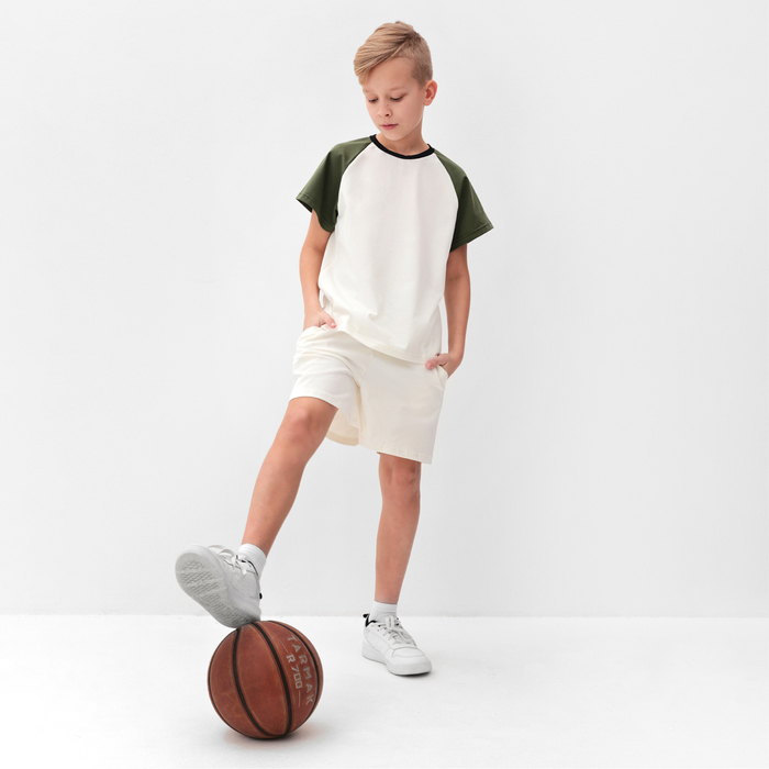 Комплект для мальчика (футболка и шорты) MINAKU, цвет экрю/оливковый, рост 122 см