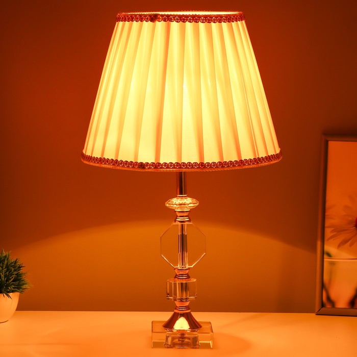 фото Настольная лампа "жаклин" е27 40вт золото 30х30х49 см risalux