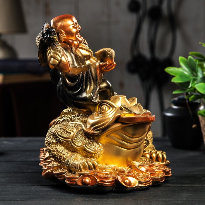 Копилка "Хотэй на жабе"