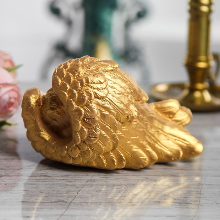 Сувенир "Ангел спящий" лежа в крыльях, средний, белый, золото