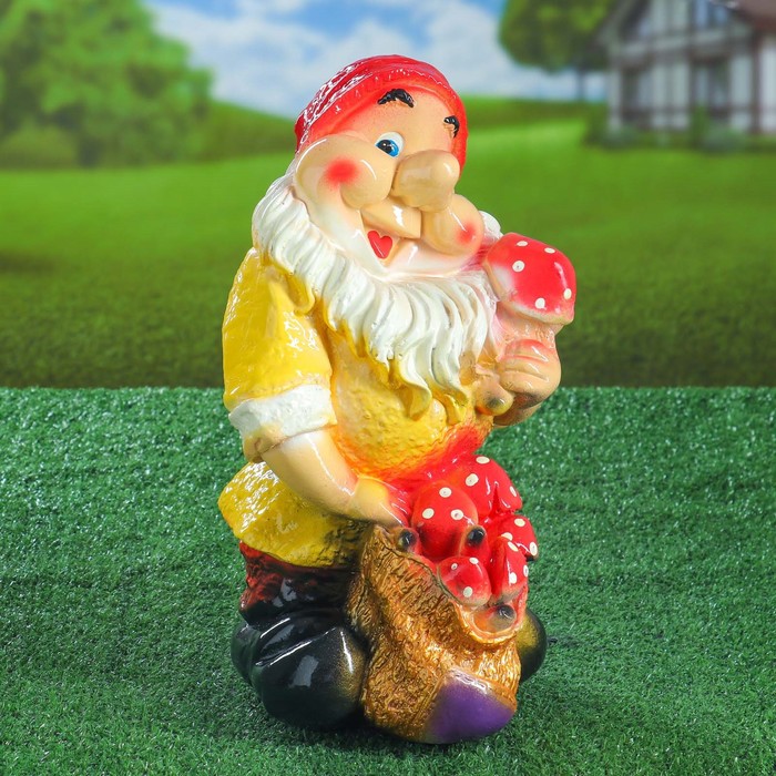 Садовая фигура "Гном с мешком грибов", микс, 38 см