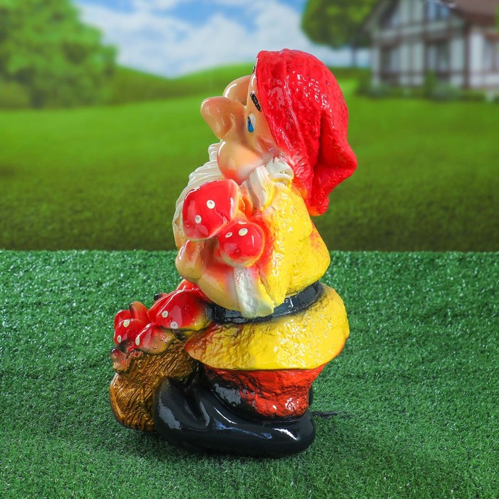 Садовая фигура "Гном с мешком грибов", микс, 38 см