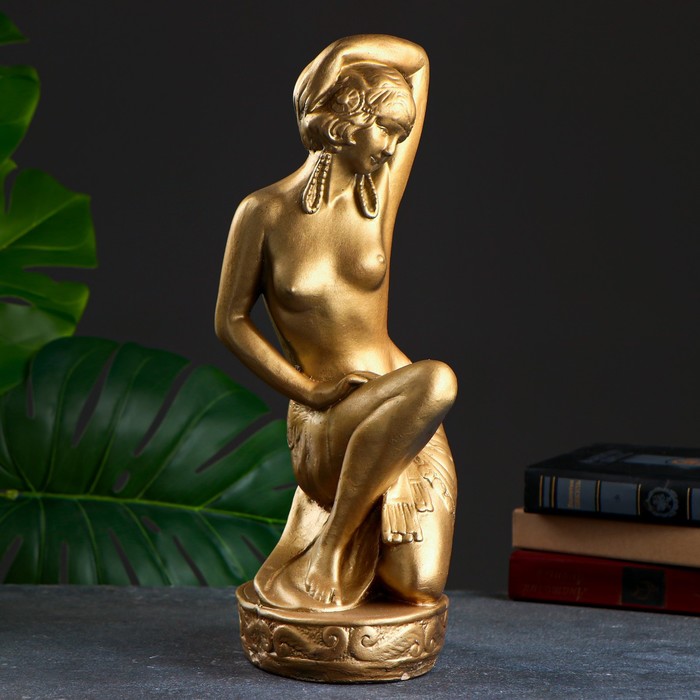 Статуэтка "Купальщица" золото