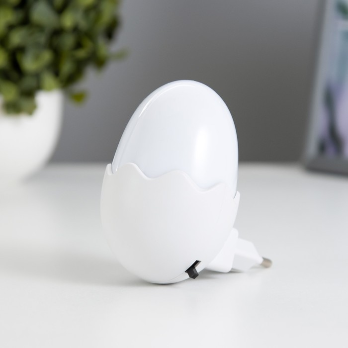 

Ночник "Мила" LED белый 6х9х8,5 см