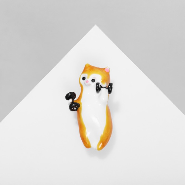 Брошь «Котик» с гантелями, цвет бело-оранжевый в золоте значок лиса с воротничком цвет бело оранжевый в золоте