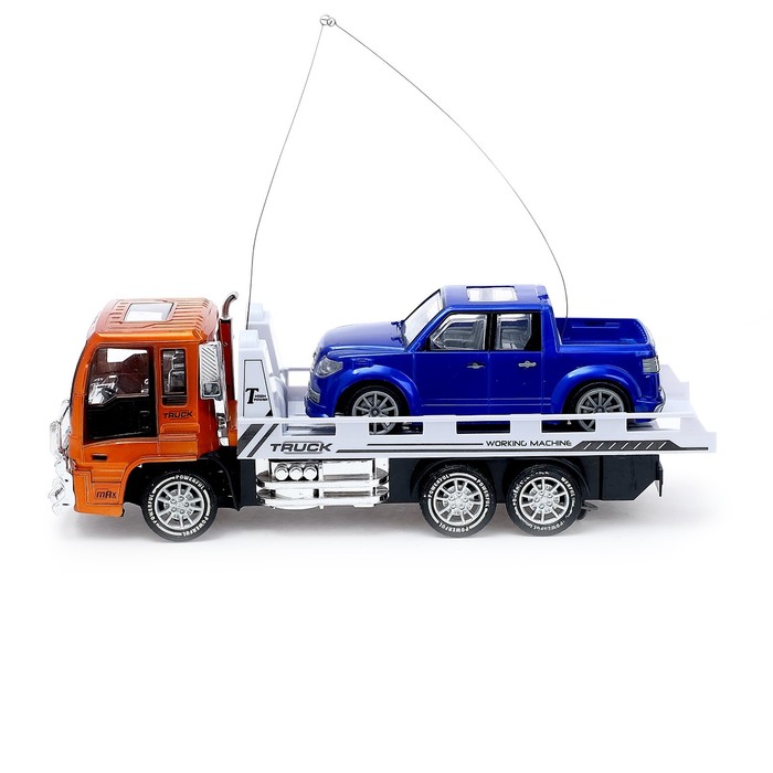 Набор машин радиоуправляемых "Грузовик эвакуатор + Пикап", работают от аккумулятора, цвета МИКС