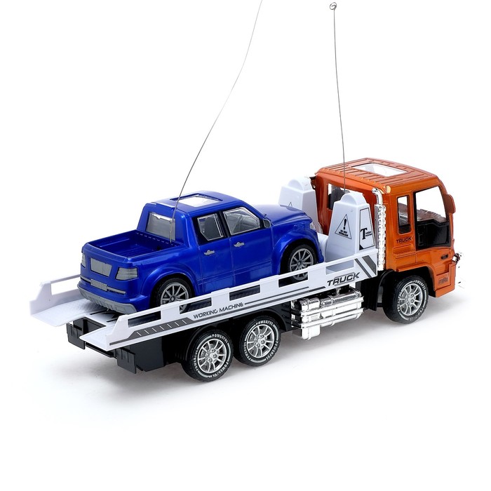 Набор машин радиоуправляемых "Грузовик эвакуатор + Пикап", работают от аккумулятора, цвета МИКС