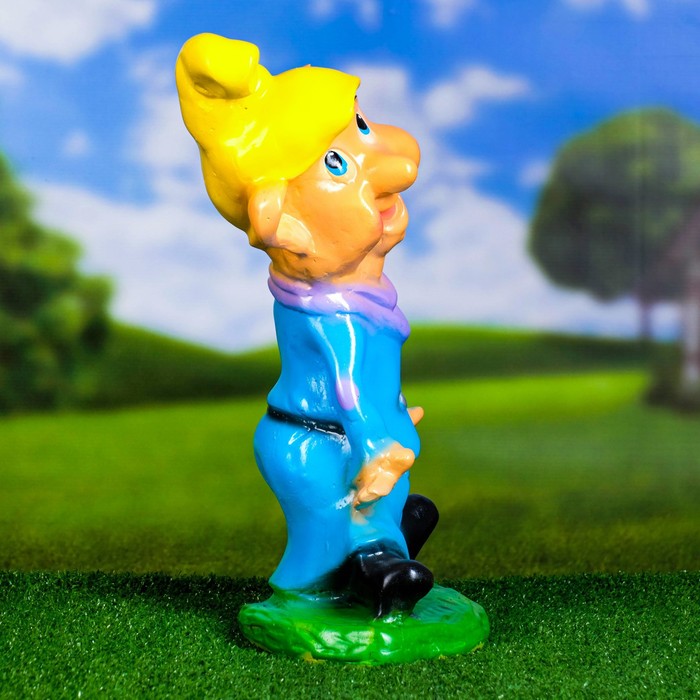 Садовая фигура "Гном Артём"