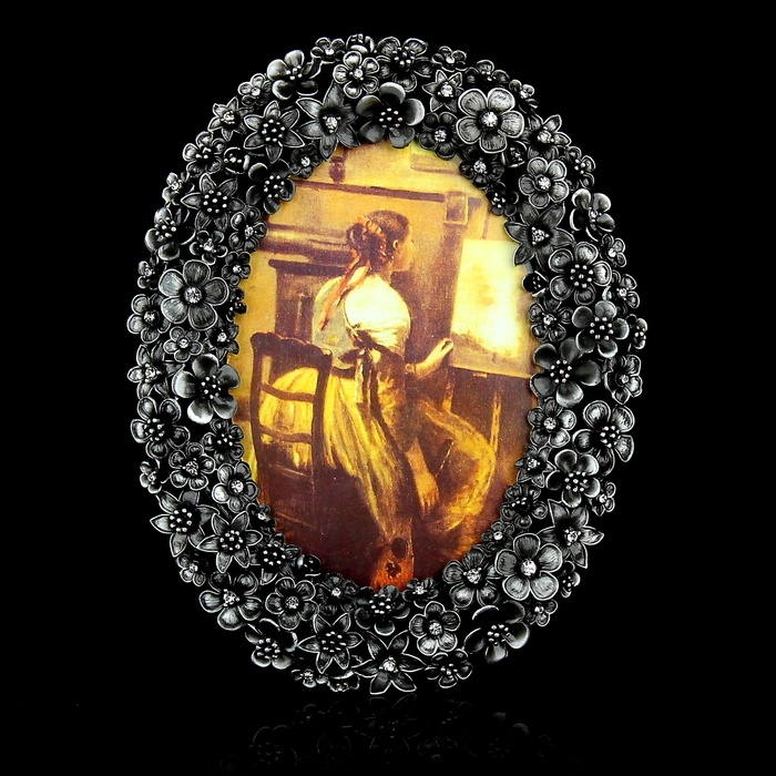 Фоторамка "Овал из цветов" 10х15 см