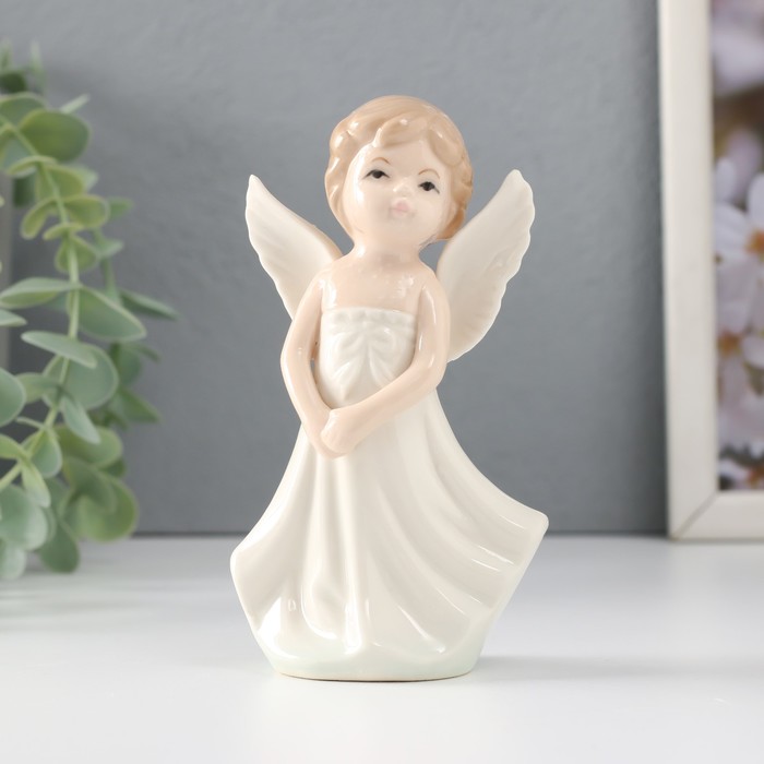 Сувенир керамика Девочка-ангел в белом сарафане 6,8х4,3х11,5 см