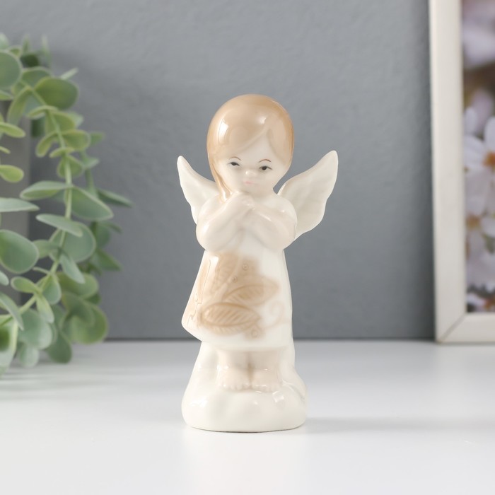 Сувенир керамика Девочка-ангел в платье с листиками на облаке 5,7х4х11,5 см цена и фото