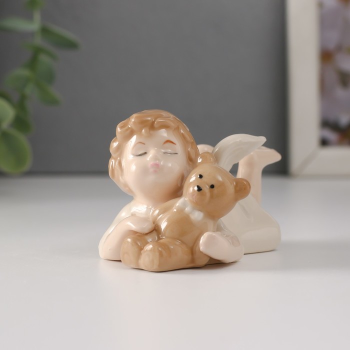 Сувенир керамика Малышка-ангел лежит с медвежонком 8,5х4,8х5 см