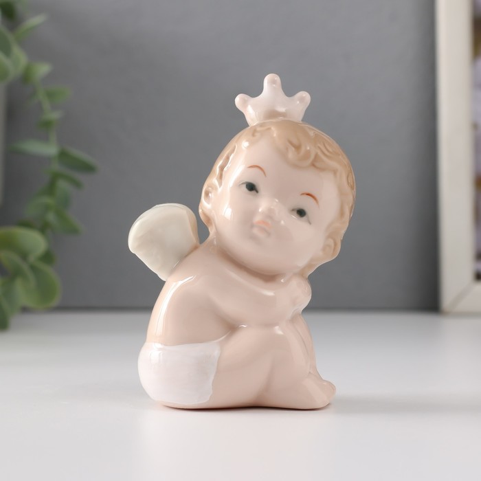 Сувенир керамика Малыш-ангел сидит в короне 5х7х9,5 см