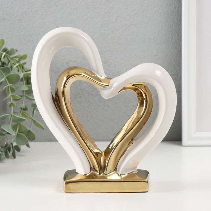 Сувенир керамика Сплетённые сердца белый с золотом 5,5х17,5х19,5 см