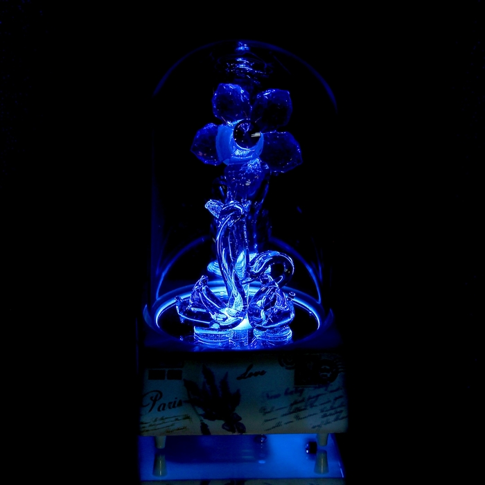 Сувенир музыкальный и световой колба "Лебеди у цветка" МИКС