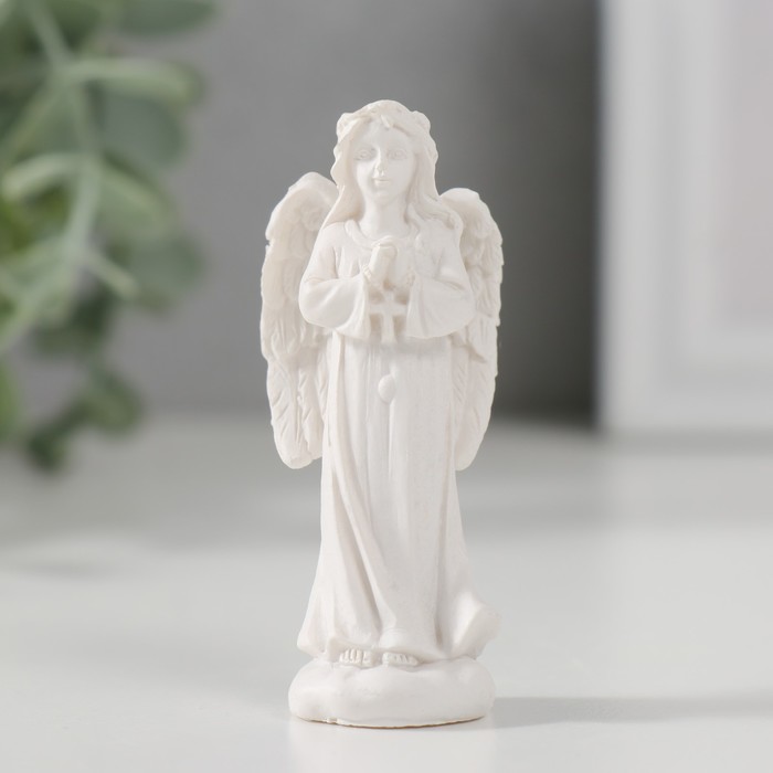 Сувенир полистоун Ангел-хранитель с крестиком 6,2х2,8х2,5 см