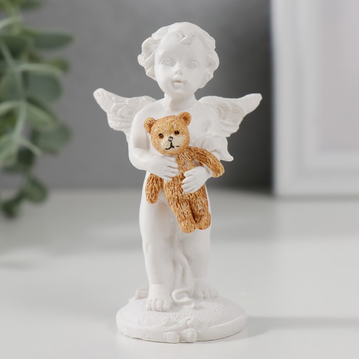 Сувенир полистоун Белоснежный ангел стоит со своим медвежонком 8х4,5х3,5 см цена и фото