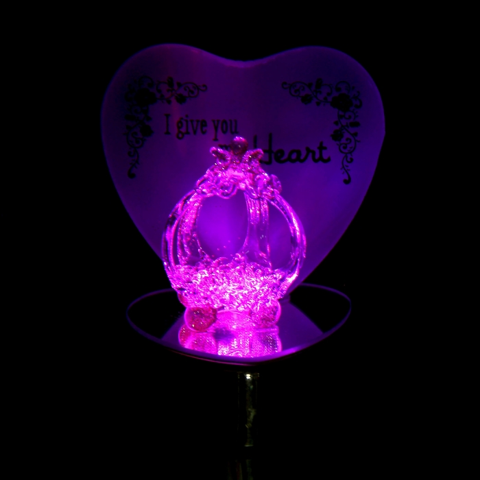 Сувенир "Карета у сердца" со светом