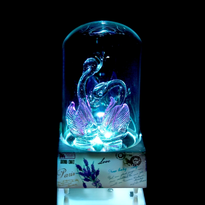 Сувенир музыкальный и световой колба "Лебедушки" МИКС