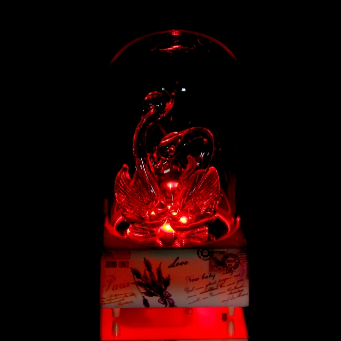 Сувенир музыкальный и световой колба "Лебедушки" МИКС