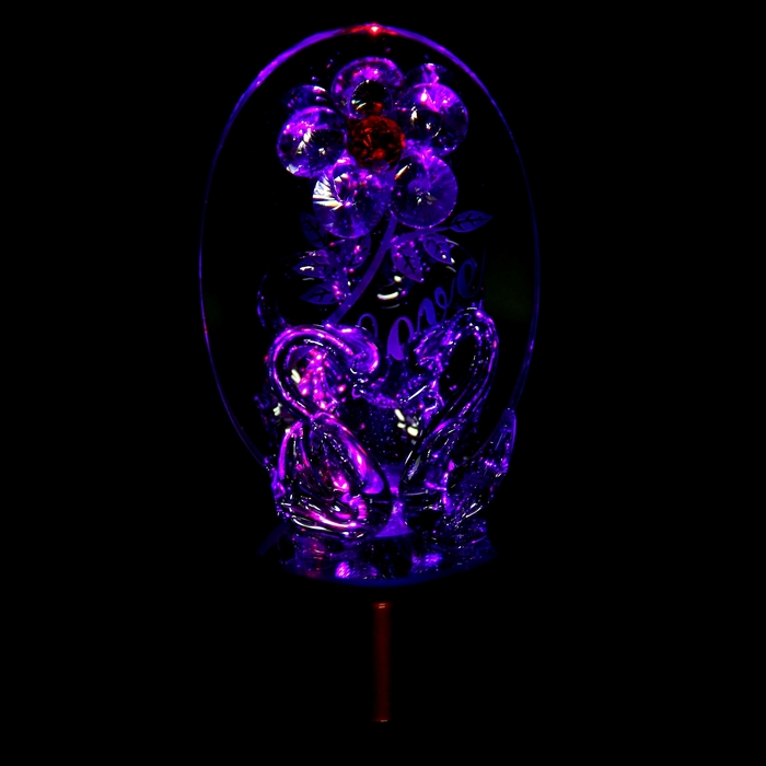 Сувенир "Пара лебедей у зеркала с цветком" со светом