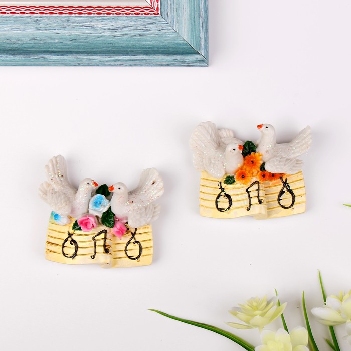 Магнит "Голуби на нотном стане" МИКС