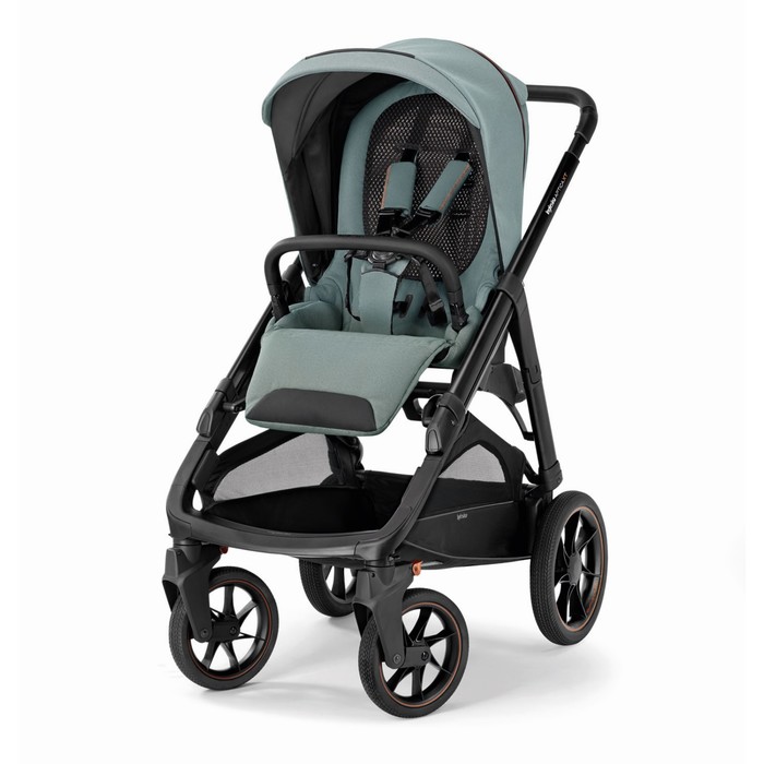 

Коляска прогулочная Inglesina Aptica XT New, цвет igloo grey