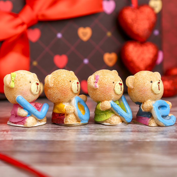 Сувенир набор 4 шт "Медвежата с надписью Love"