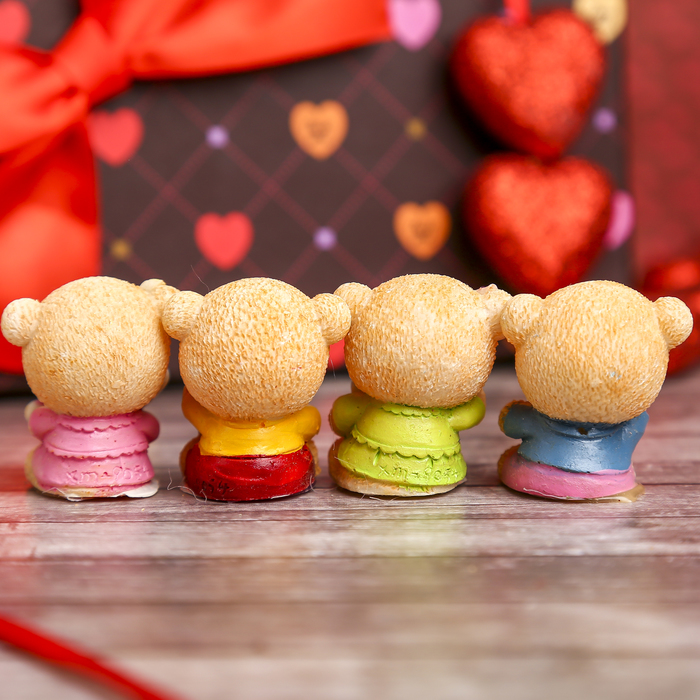 Сувенир набор 4 шт "Медвежата с надписью Love"