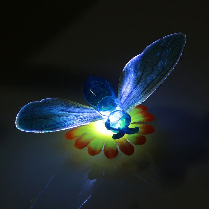 Бабочка световая на цветочке, цвета МИКС