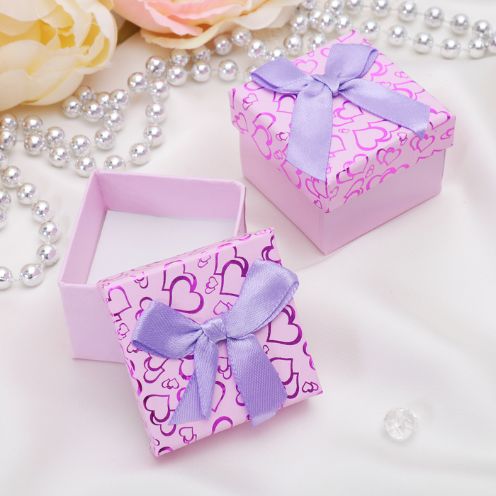 Коробочка подарочная под кольцо &quot;Блестящие сердца&quot; 5*5, цвет сиреневый, вставка белая