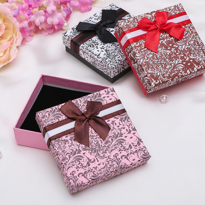 Коробочка подарочная под набор &quot;Узоры&quot; 8*8*3, цвет МИКС, вставка чёрная