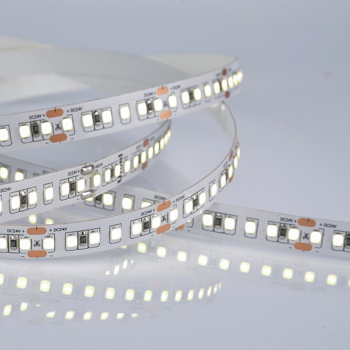 

Светодиодная лента на самоклеящейся основе Uniel, IP20, 5 м, 168 LED/м, 14 Вт/м, 24 В, 6500К, свечение дневное белое