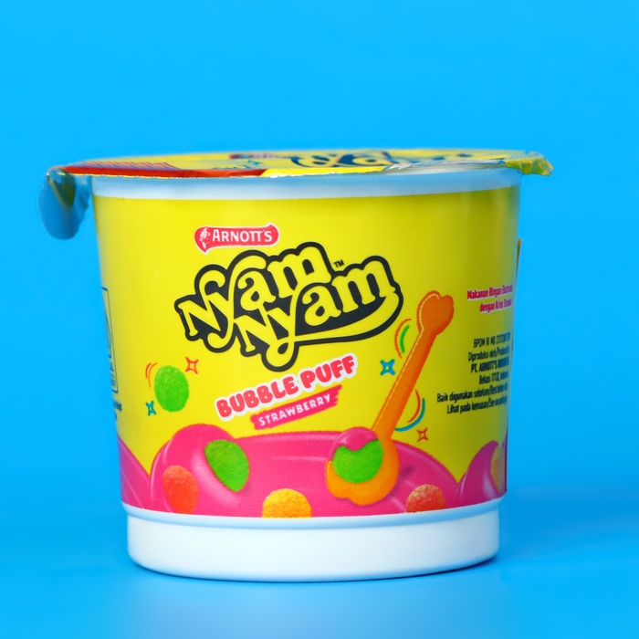 Драже воздушное Nyam Nyam Bubble Puff с клубникой, 18 г