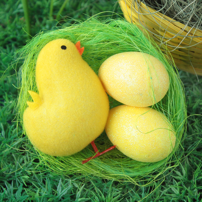 Сувенир "Цыплёнок на травке", цвета МИКС