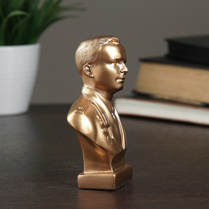 Статуэтка "Бюст Гагарина" бронза