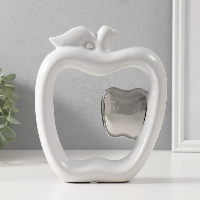 Сувенир керамика Абстракция. Яблоки белый с серебром 17х5,5х20,5 см