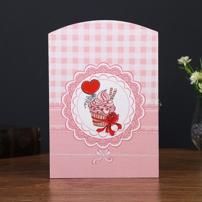 Ключница "Пирожное с любовью"