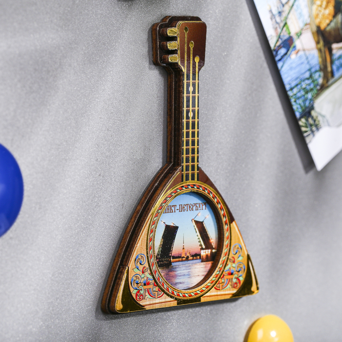 Магнит в форме балалайки «Санкт-Петербург»