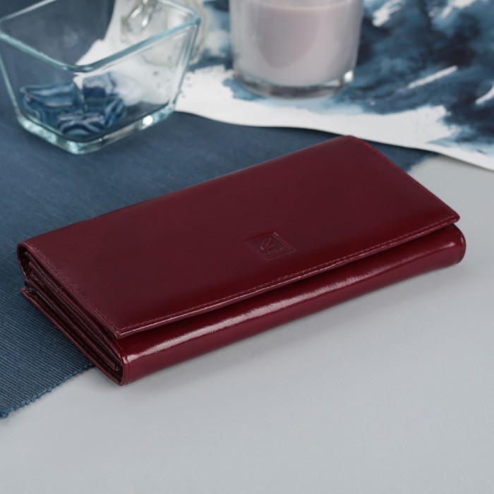 Кошелёк женский на кнопке, 4 отдела, 2 отдела на рамке, отдел для кредиток, отдел для монет, глянцевый, бордовый