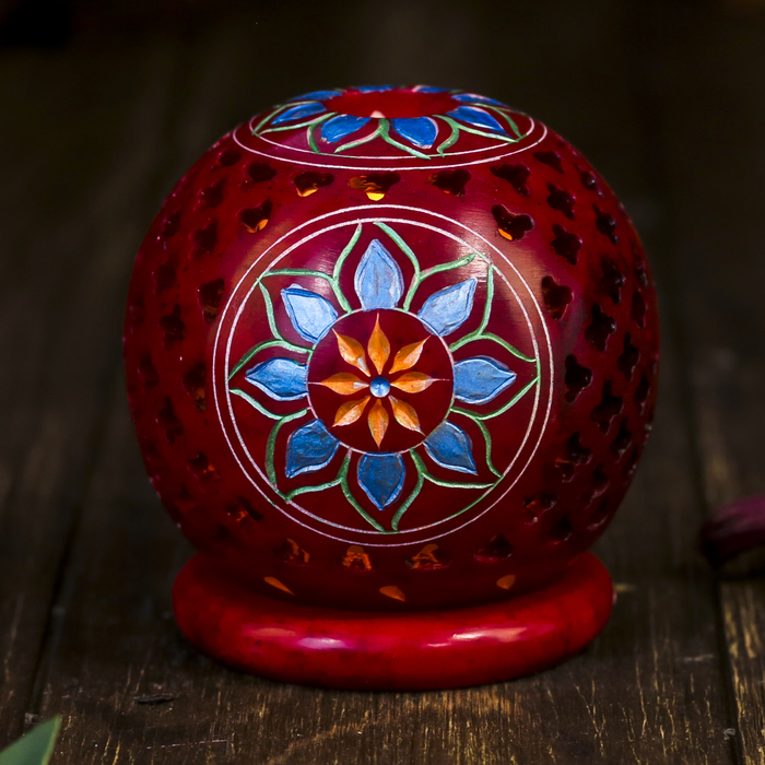 Подсвечник-шар "Солнечный цветок", резной